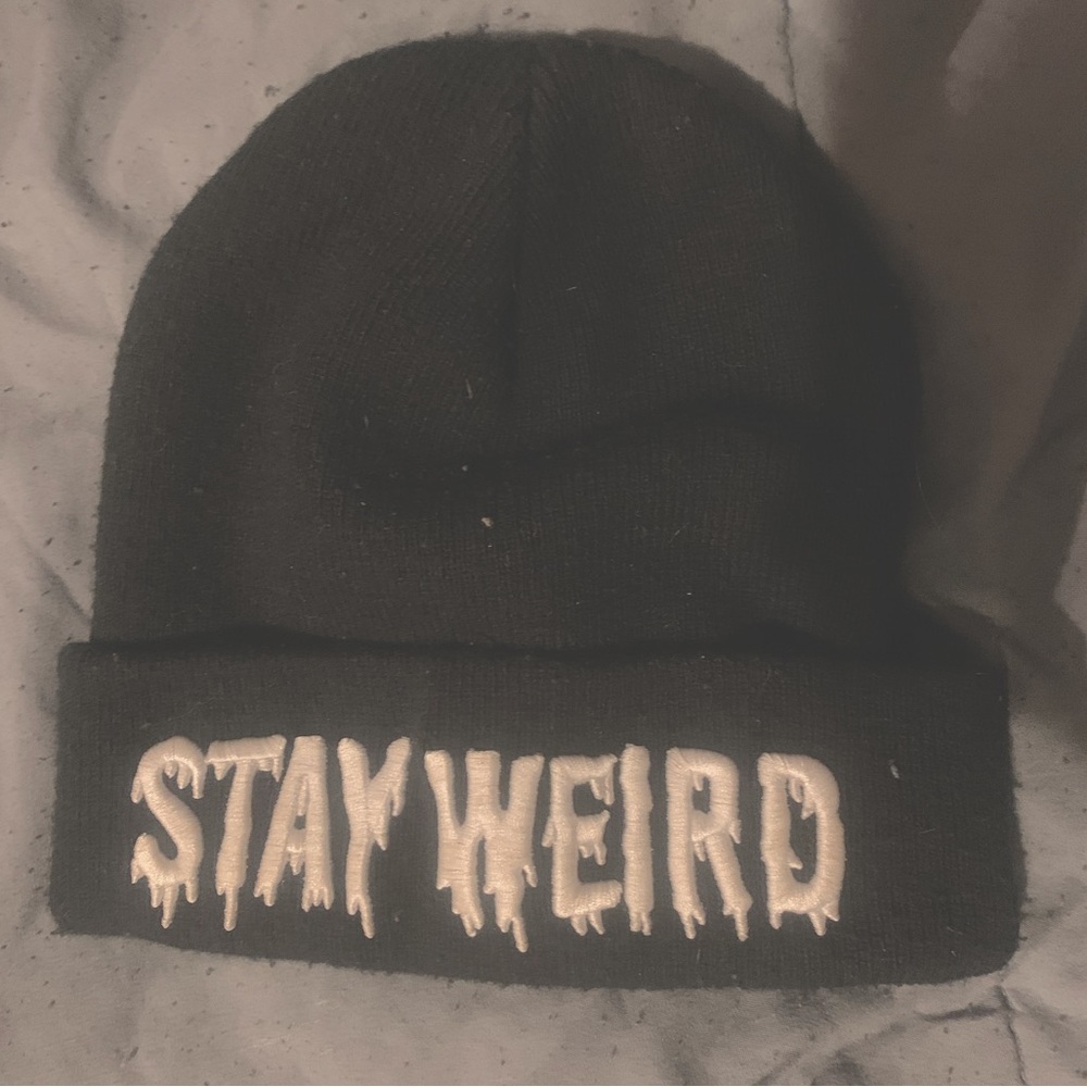 Hot Topic | STAY WEIRD beanie